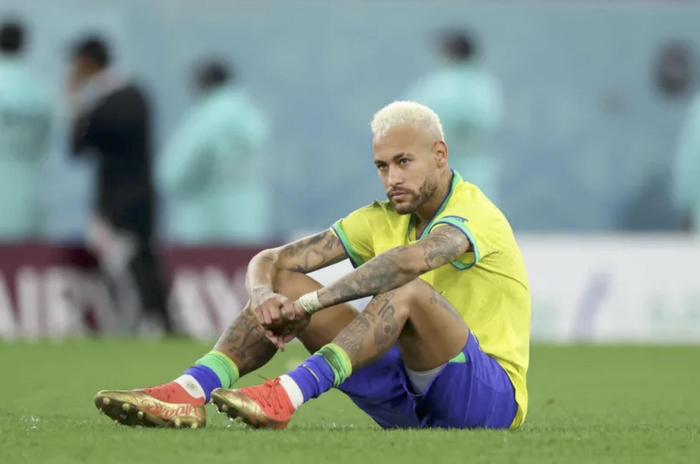 包含里昂迎全明星赛关键赛,转会期遗憾出局,震撼外界,资深球员宣示担当的词条 包含里昂迎全明星赛关键赛,转会期遗憾出局,震撼外界,资深球员宣示担当的词条