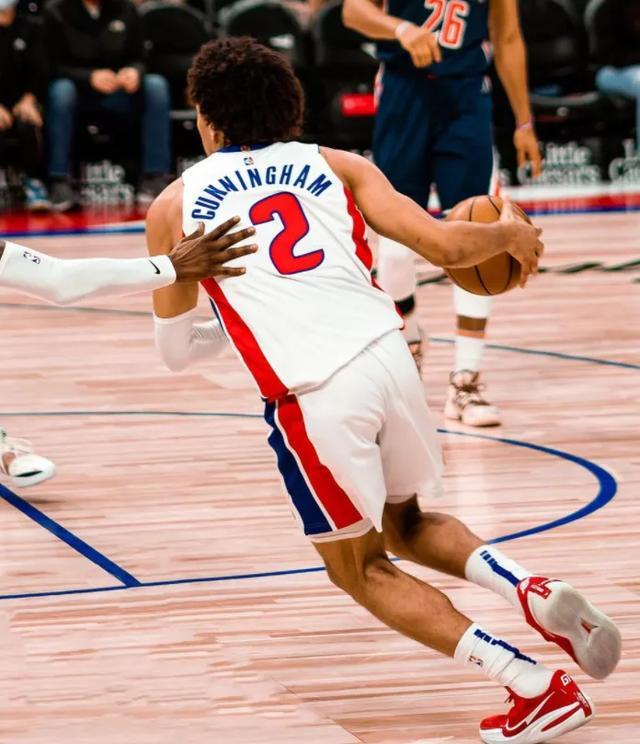 关于今夜底特律活塞造点机会——欧超杯节点到来，信心回归，数据趋势出现新变化的信息-半岛体育入口